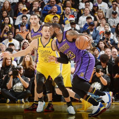 湖人终结勇士五连胜，到底谁赢了？一场比赛背后的多重赢家